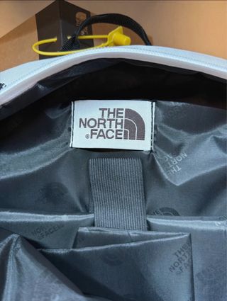 Mochila The North Face 29L Blanca