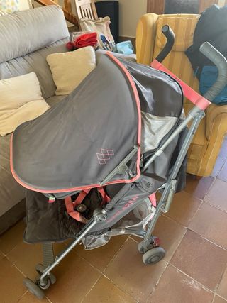 Silla de paseo MacLaren rosa y gris