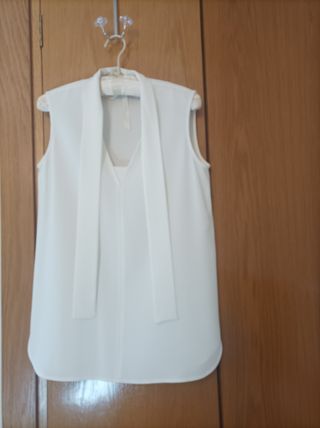 Blusa Paule Ka París Blanca sin mangas