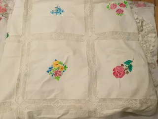 Colcha de verano y ganchillo artesanal