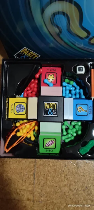 Juego de mesa Party & Co Extreme 2.0