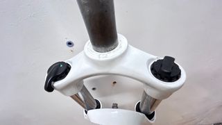 Horquilla SR Suntour XCM 100mm