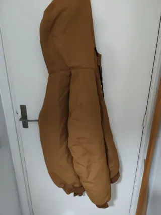 Cazadora Lefties capucha marrón acolchada