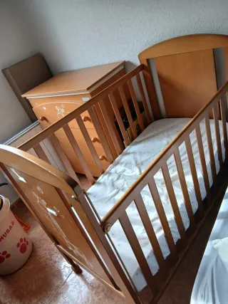 Cómoda y cuna bebé .Micuna jirafa , regalo colchon