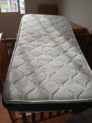 Cómoda y cuna bebé .Micuna jirafa , regalo colchon