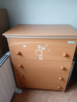 Cómoda y cuna bebé .Micuna jirafa , regalo colchon