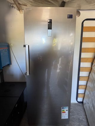 Congelador Vertical Infiniton CV-870IX - 380L