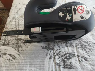 Alzador infantil Kinderkraft con sistema Isofix