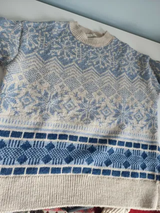 Jersey estilo nórdico beige y azul