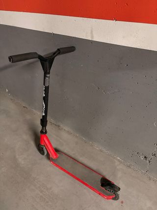 Patinete infantil rojo