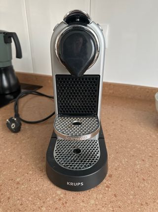 Cafetera Nespresso Krups Gris