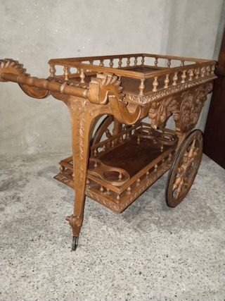 Carrito bar antiguo madera tallada