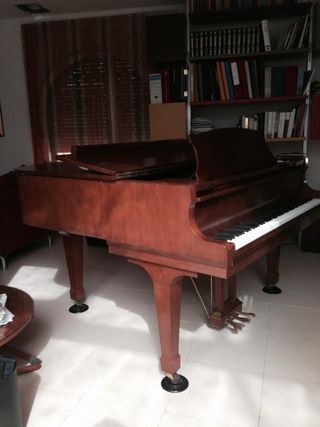 Piano de Cola K. Kawai