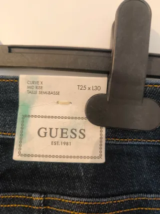 Pantalón vaquero Guess azul T25XL30