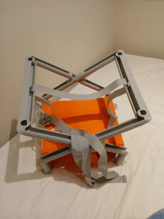 Trona  infantil naranja