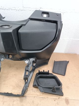 Panel BMW C400 GT X 2018-2020 cubierta guanteras