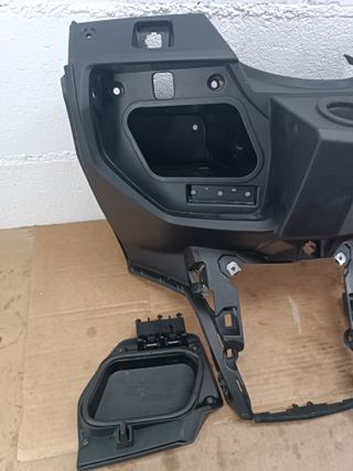 Panel BMW C400 GT X 2018-2020 cubierta guanteras