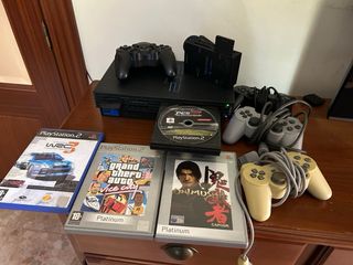 PS2 Negra + 4 Mandos + 4 Juegos + Multitap