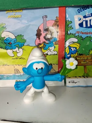 PITUFO TÍMIDO CON FLOR