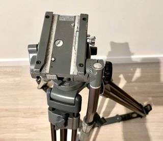 Trípode Libec T58 H55 para vídeo