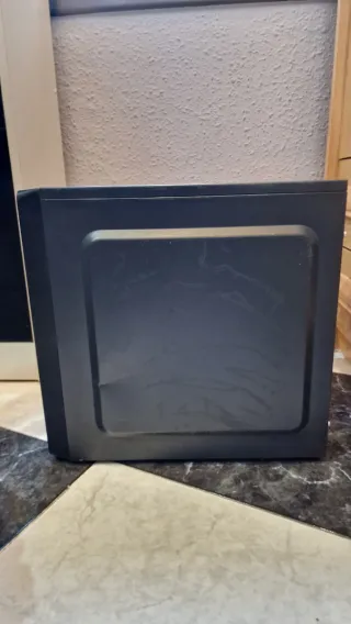 Torre PC Phoenix Negra