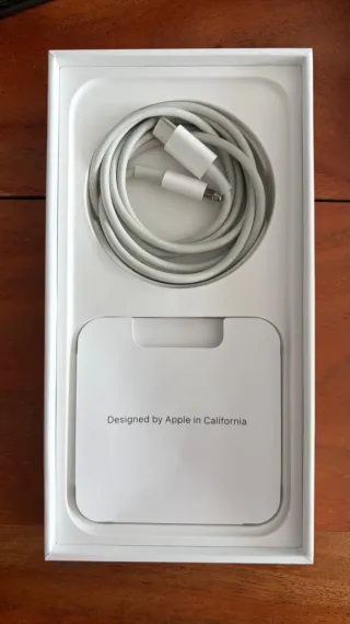 Teléfono Apple iPhone 13