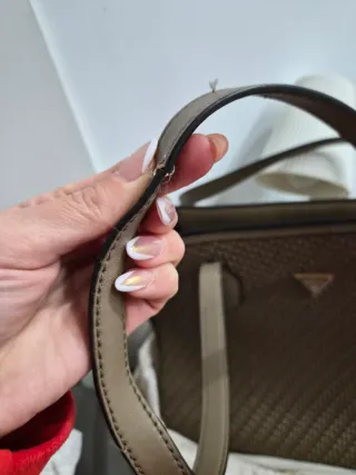 Bolso Guess Grande Marrón Tejido