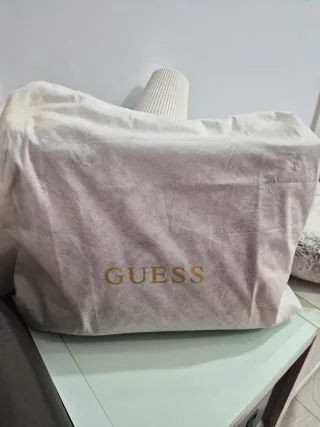 Bolso Guess Grande Marrón Tejido