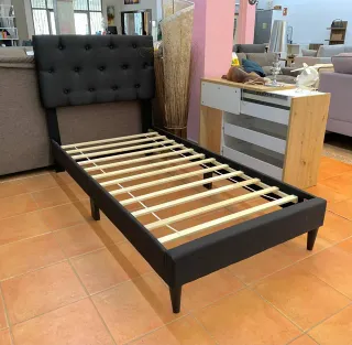 CAMA TIPO SOMIER TAPIZADA CON CABECERO INCLUIDO