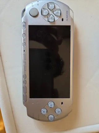 Sony PSP Plata + Accesorios