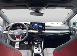 Volkswagen Golf 2025