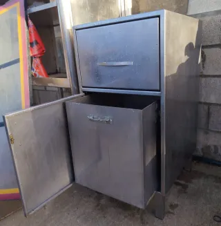 Mueble acero para basura residuos