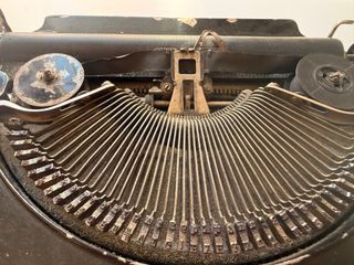 Máquina de escribir antigua