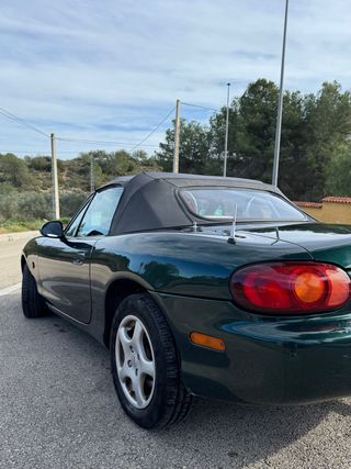Mazda MX-5 2000