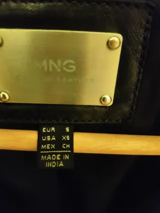 Chaqueta cuero negra Mango Talla S