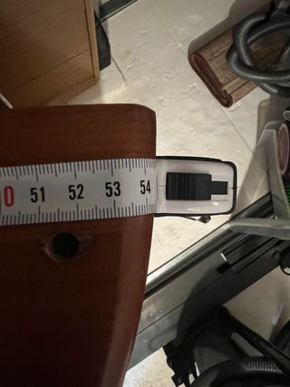 Vitrina de madera y cristal