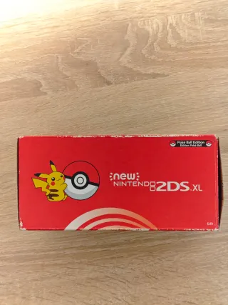 Nintendo 2DS XL Poké Ball Edition
