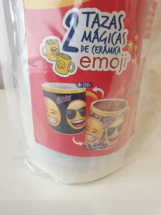 2 Tazas Cola Cao Emoji