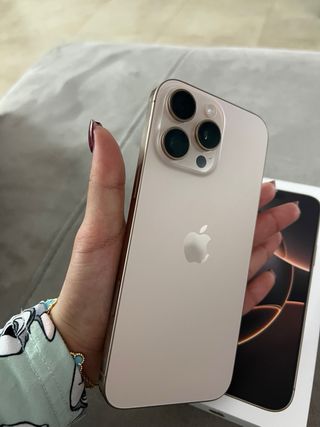 iPhone 16 Pro Max 1TB Dorado