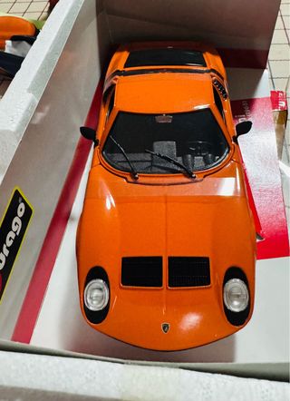 Lamborghini Miura del 1968, 1:18