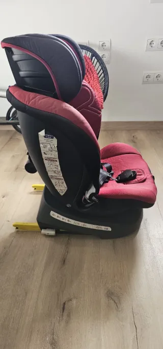 Silla de coche Reecle roja