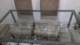 Mesa de forja con tapa de cristal