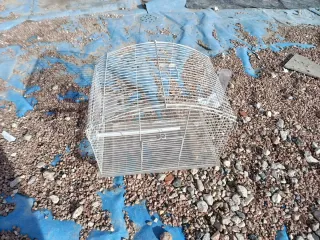 Jaula para pájaros completa