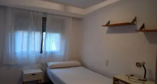 Se alquila piso céntrico en Sestao.