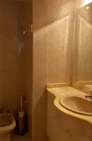 Se alquila piso céntrico en Sestao.