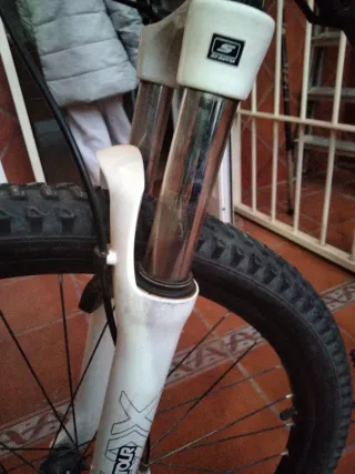 Bicicleta de montaña CONOR