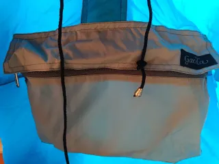 Chubasquero Anorak Mochila Azul Gris