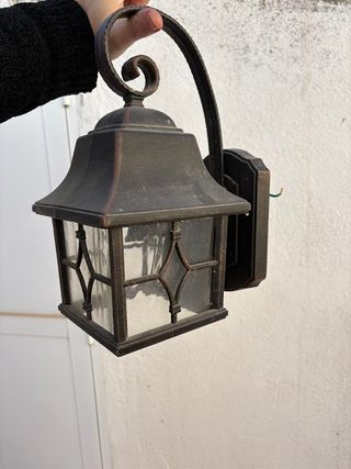 Aplique Exterior Rústico Metal y Cristal