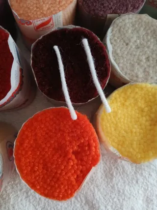 Tacos de lana cortada para alfombras