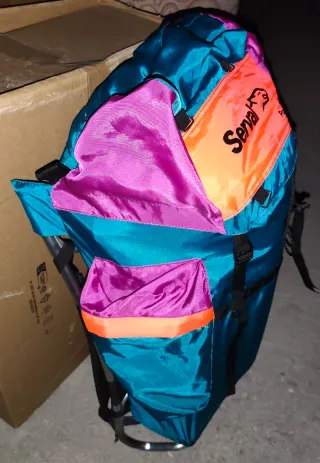 Mochila con marco aluminio Serval